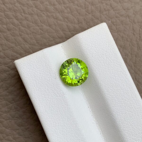 2.65 Carat Round Peridot From Supat kohistan - Image 2